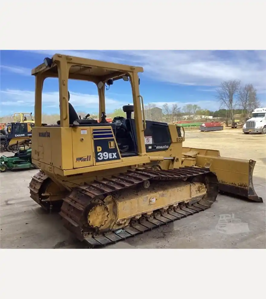 2009 Komatsu D39EX-21 - Komatsu Bulldozers - deere-bulldozers-d39ex-21-b0f6a6bc-4.jpg