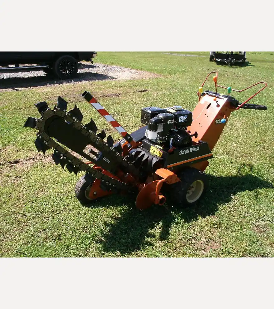 2005 Ditch Witch 1030 - Ditch Witch Other Construction Equipment - ditch-witch-other-construction-equipment-1030-e405dcf3-3.JPG