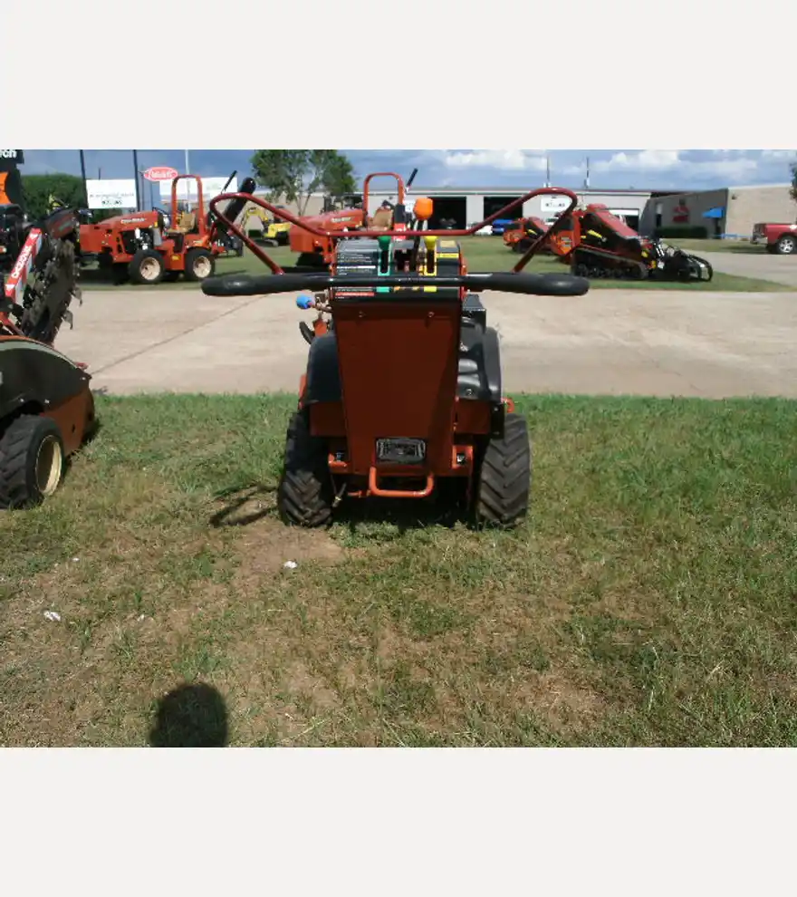 2005 Ditch Witch 1330 - Ditch Witch Other Construction Equipment - ditch-witch-other-construction-equipment-1330-269d22ab-3.JPG