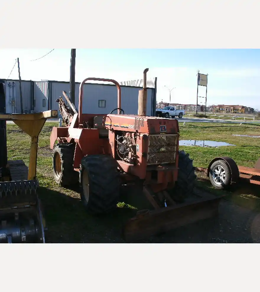1997 Ditch Witch 7610 - Ditch Witch Other Construction Equipment - ditch-witch-other-construction-equipment-7610-3361e718-1.JPG