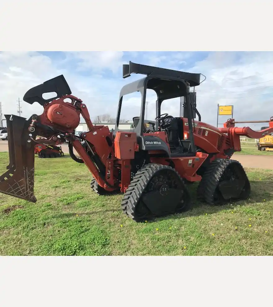 2011 Ditch Witch RT115 Quad - Ditch Witch Other Construction Equipment - ditch-witch-other-construction-equipment-rt115-quad-f82d8821-2.jpg