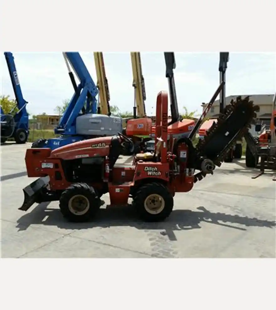 2011 Ditch Witch RT45 - Ditch Witch Other Construction Equipment - ditch-witch-other-construction-equipment-rt45-112f8a4f-1.jpg