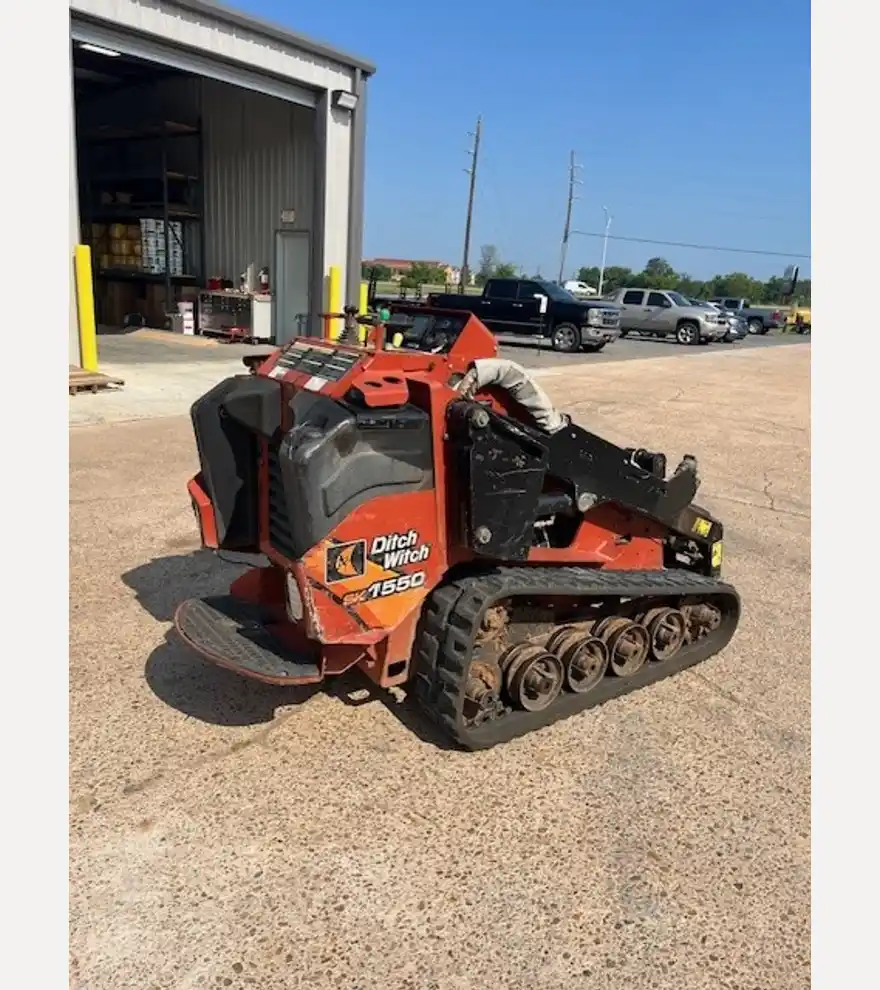 2018 Ditch Witch SK1550 - Ditch Witch Skid Steers - ditch-witch-skid-steers-sk1550-9039ac32-3.jpg
