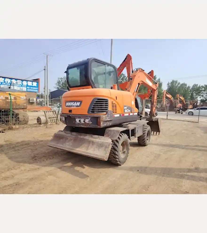  Doosan DX60 W - Doosan Excavators - doosan-excavators-dx60-w-43fc9f69-3.jpg
