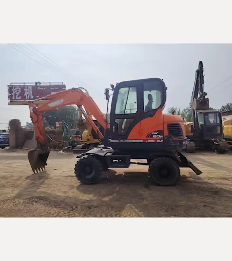  Doosan DX60 W - Doosan Excavators - doosan-excavators-dx60-w-43fc9f69-6.jpg