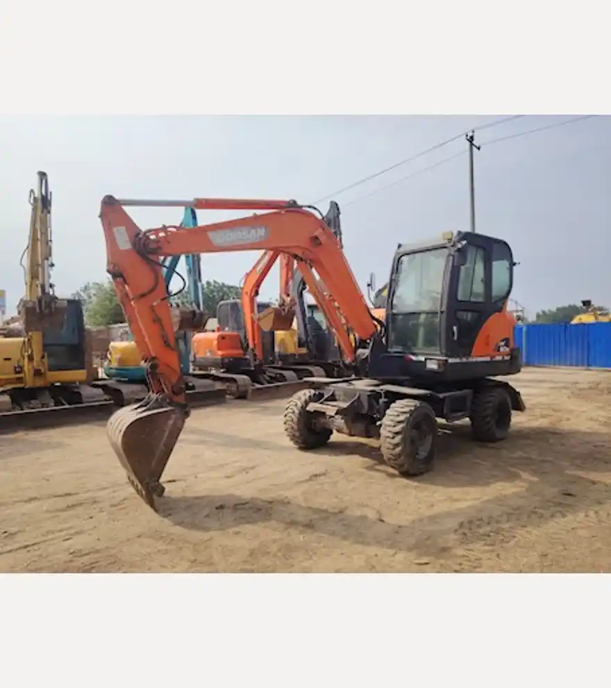  Doosan DX60 W - Doosan Excavators - doosan-excavators-dx60-w-43fc9f69-7.jpg