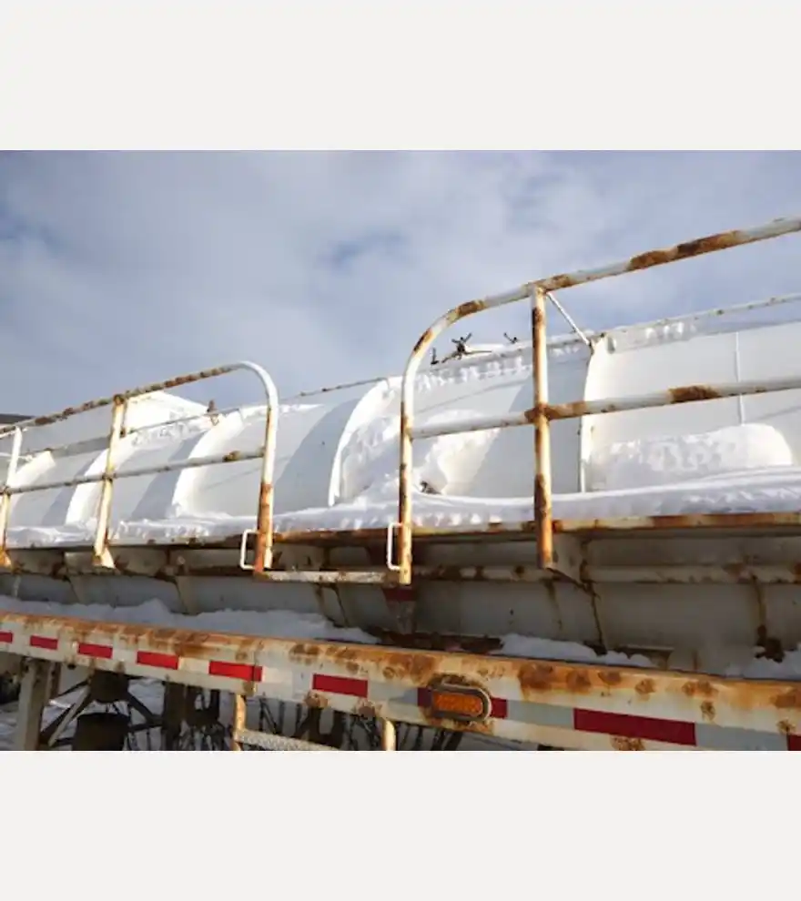 2015 EXA Industrial 5500 Gallon Vac Trailer 2685 - EXA Industrial Trailers - exa-industrial-trailers-5500-gallon-04f53836-4.jpg
