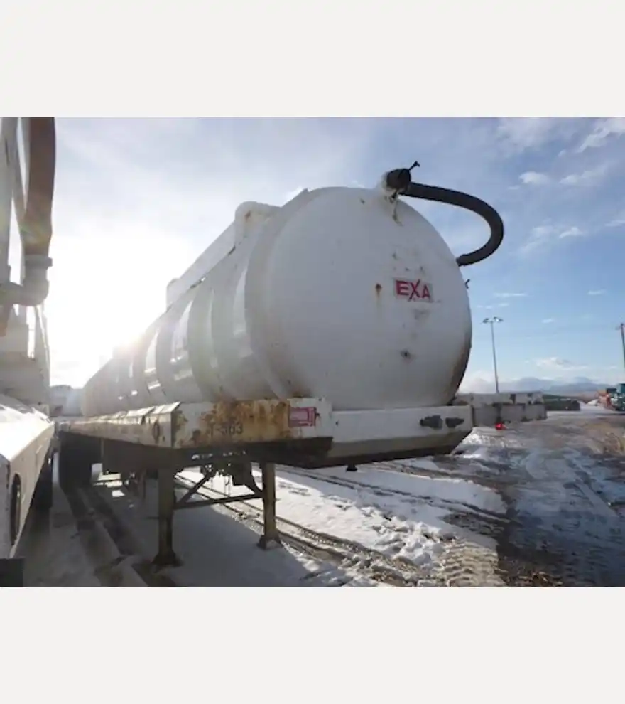 2015 EXA Industrial 5500 Gallon Vac Trailer 2685 - EXA Industrial Trailers - exa-industrial-trailers-5500-gallon-04f53836-9.jpg