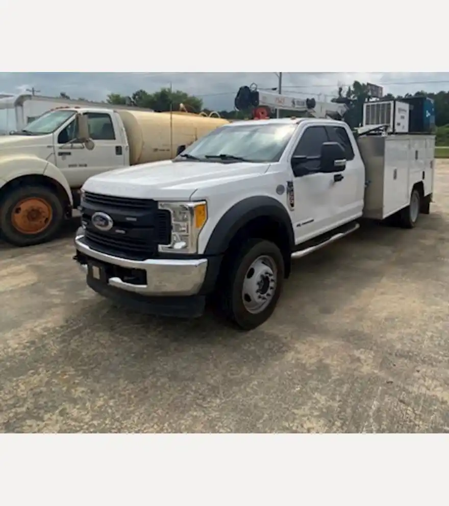 2017 Ford F550 Service Body - Ford Cab Chassis Trucks - ford-cab-chassis-trucks-f550-service-body-0417dfcb-3.jpeg