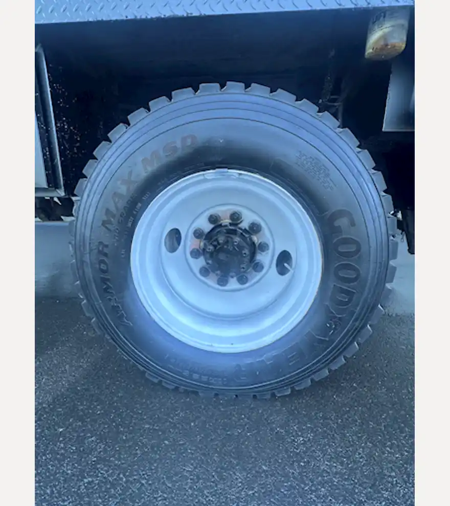 2008 Ford F750 - Ford Other Trucks & Trailers - ford-other-trucks-trailers-f750-38460a41-2.JPG