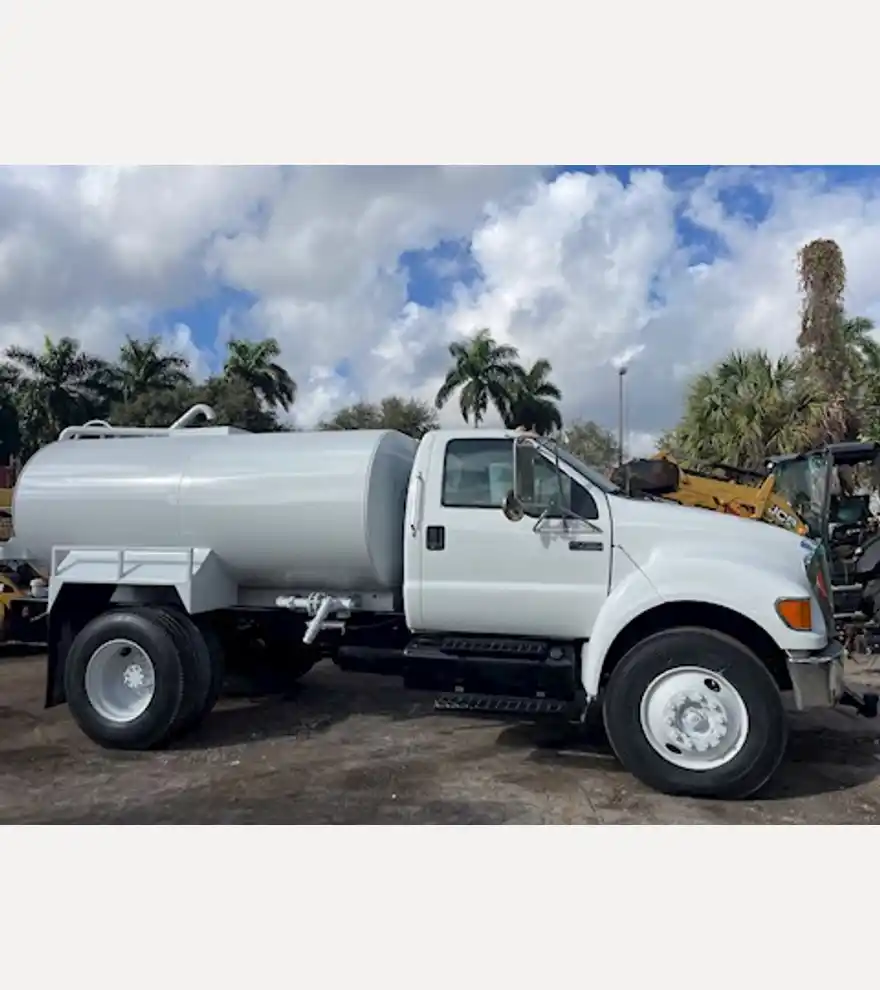 2007 Ford F750 SD Water Truck - Ford Water Trucks - ford-water-trucks-f750-sd-water-truck-c965a094-2.jpg