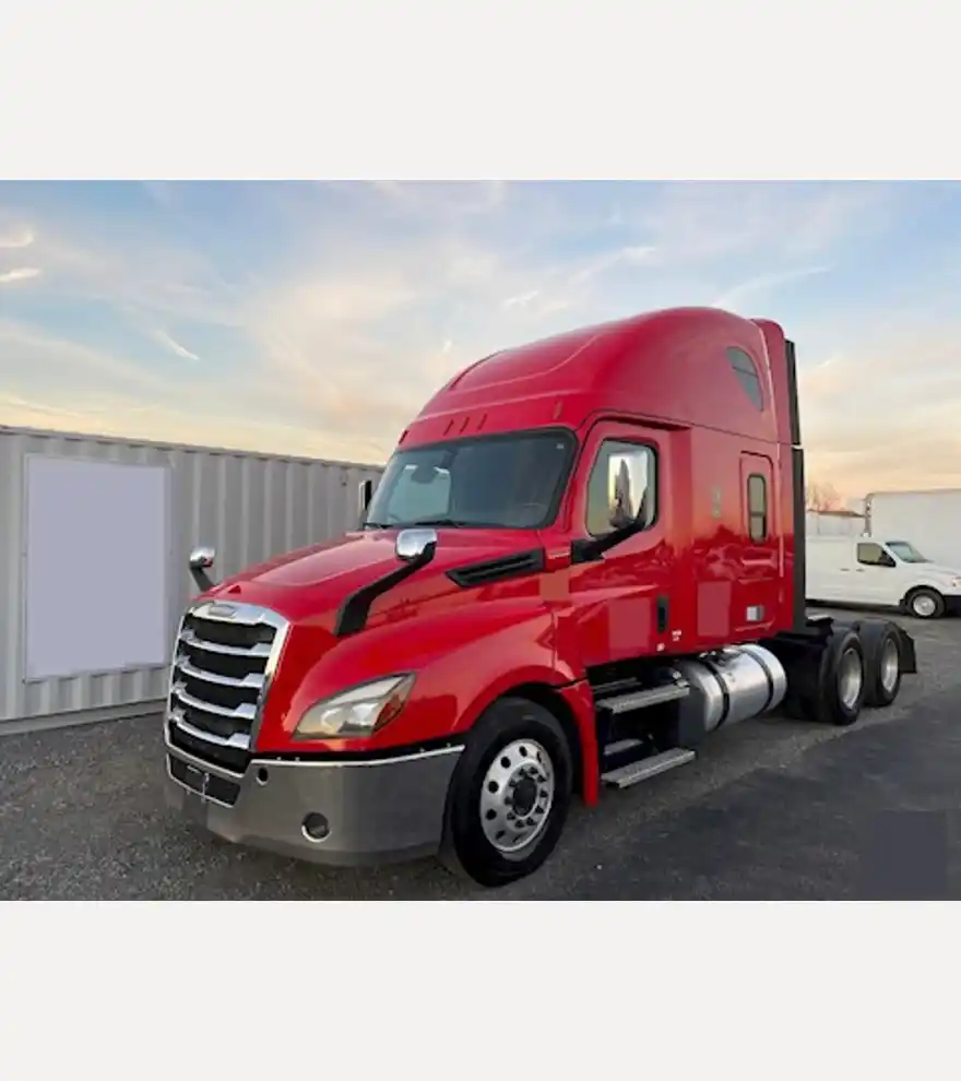 2019 Freightliner Cascadia 126 Road Tractor - Freightliner Cab Chassis Trucks - freightliner-cab-chassis-trucks-cascadia-126-road-tractor-1ac6b30a-1.jpg