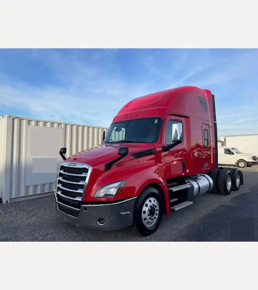 2019 Freightliner Cascadia 126 Road Tractor - Freightliner Cab Chassis Trucks - freightliner-cab-chassis-trucks-cascadia-126-road-tractor-b2710b5c-1.jpg