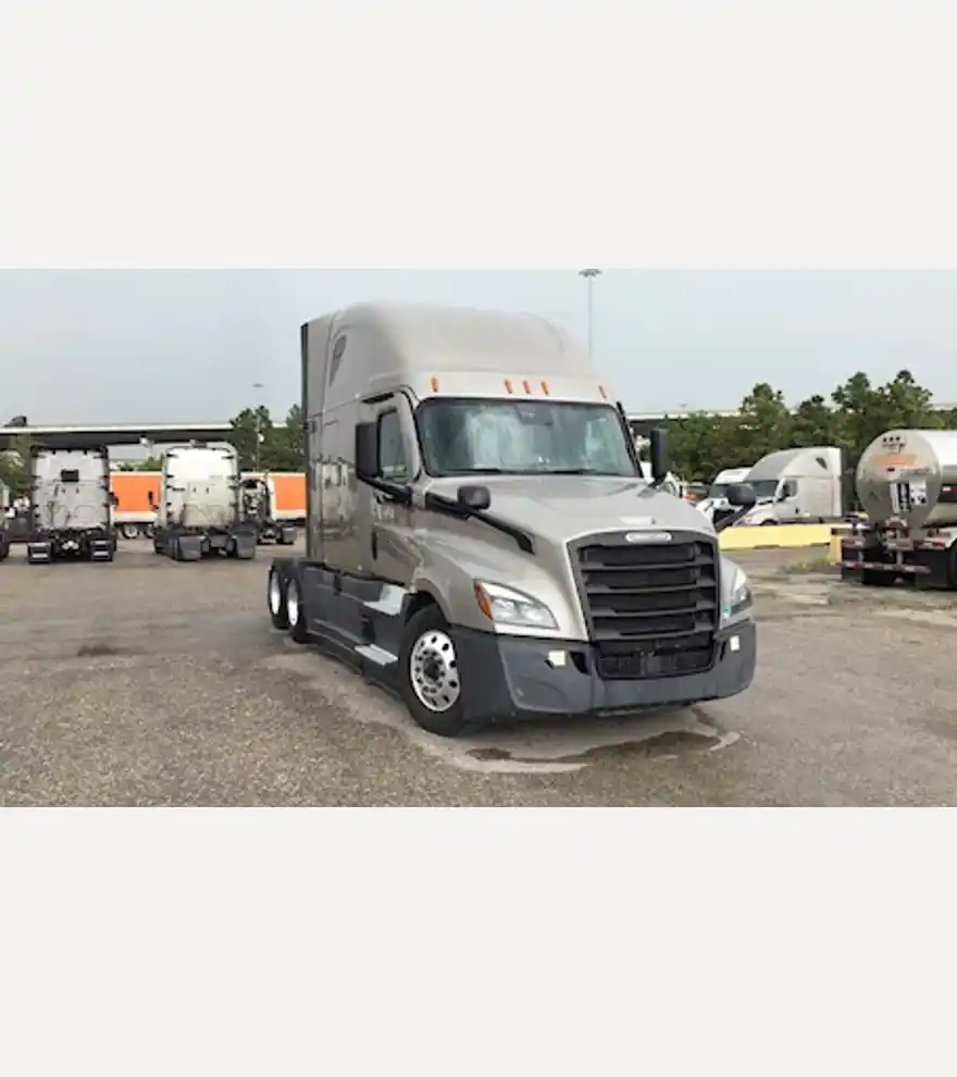2022 Freightliner Cascadia 126 - Freightliner Other Trucks & Trailers - freightliner-other-trucks-trailers-cascadia-126-40feae23-1.jpg