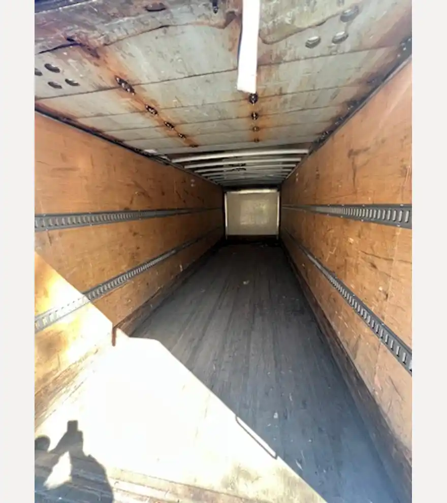2016 Freightliner M2106 Box Truck - Freightliner Other Trucks & Trailers - freightliner-other-trucks-trailers-m2106-box-truck-2a4c246c-4.jpg