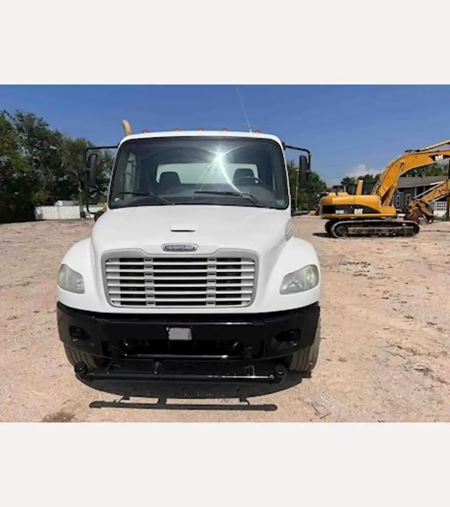 2013 Freightliner M2 106 - Freightliner Water Trucks - freightliner-water-trucks-m2-106-a8136117-5.jpeg