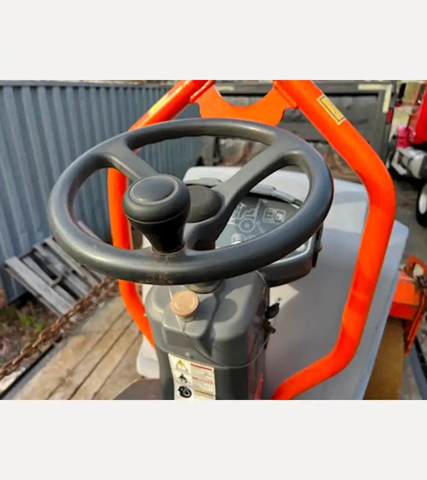 2012 Hamm HD12VV Tandem Smooth Drum Roller - Hamm Compactors - hamm-compactors-hd12vv-tandem-smooth-drum-roller-690b11c3-4.JPG