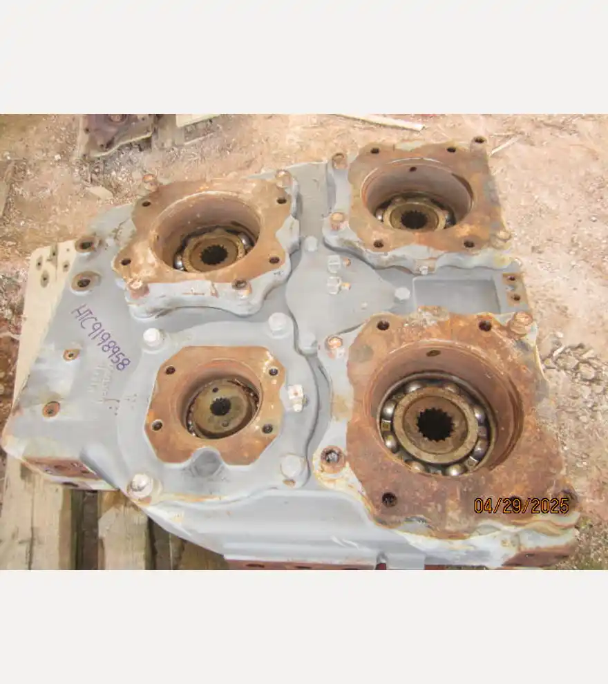  Hitachi 9198958 Gearbox - Hitachi Excavators - hitachi-excavators-9198958-gearbox-9943efda-1.JPG