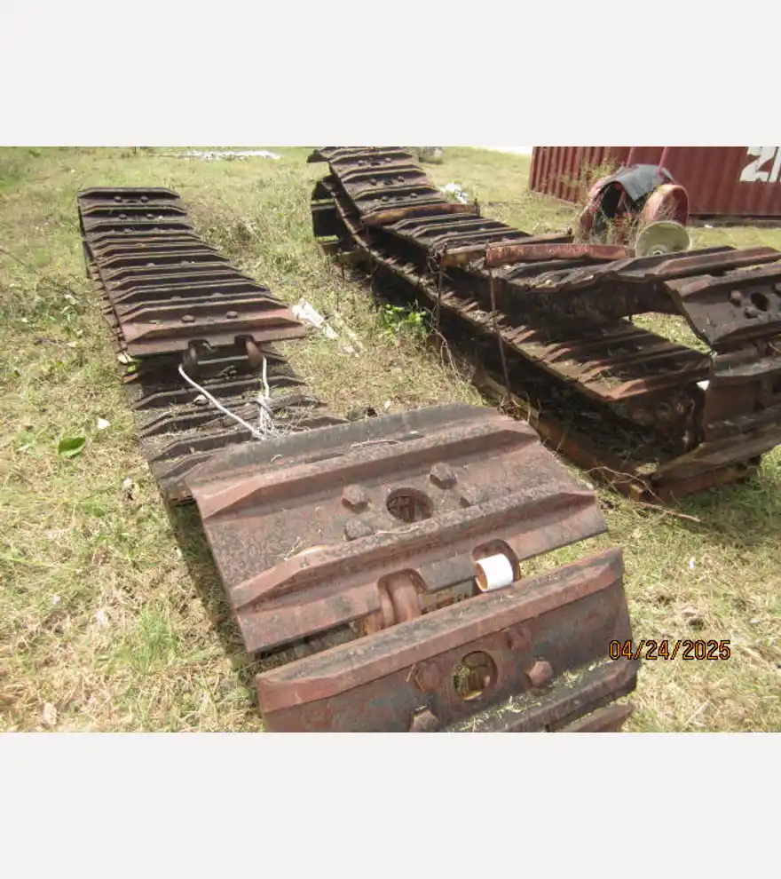 Hitachi 9237916 Track Link Ass'y - Hitachi Excavators - hitachi-excavators-9237916-track-link-ass-y-99023c1e-2.JPG