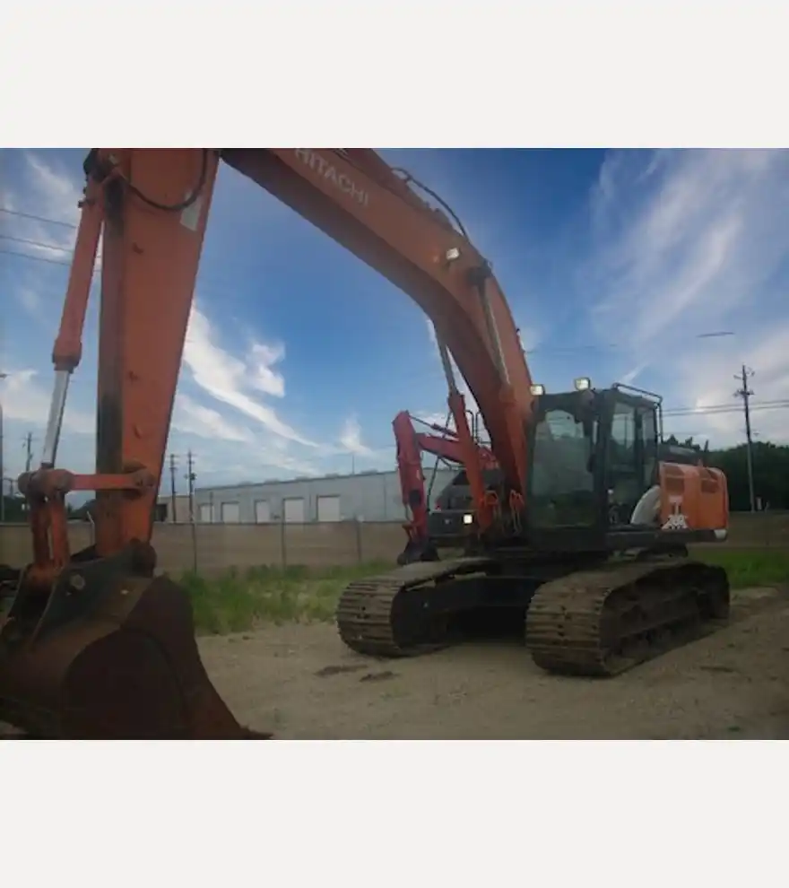2015 Hitachi ZX380LC-6N - Hitachi Excavators - hitachi-excavators-zx380lc-6n-b66e6c7c-11.jpg