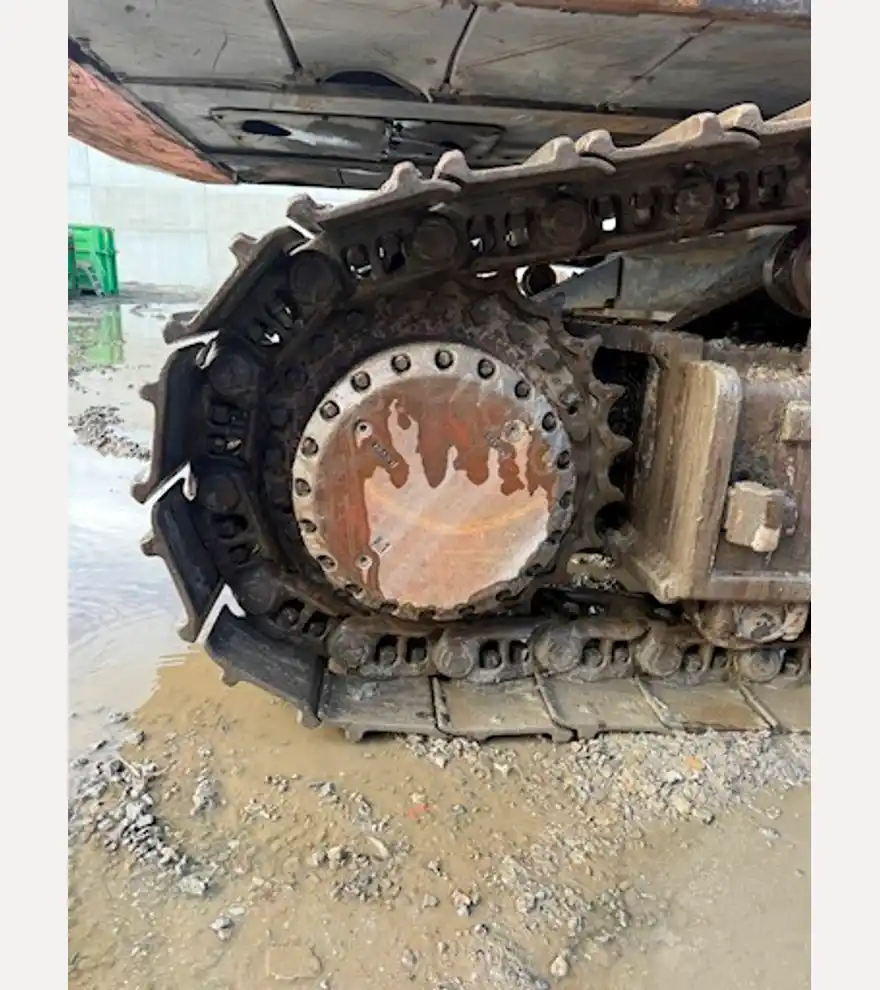2017 Hitachi ZX690LCR-6 - Hitachi Excavators - hitachi-excavators-zx690lcr-6-108f7638-7.JPEG