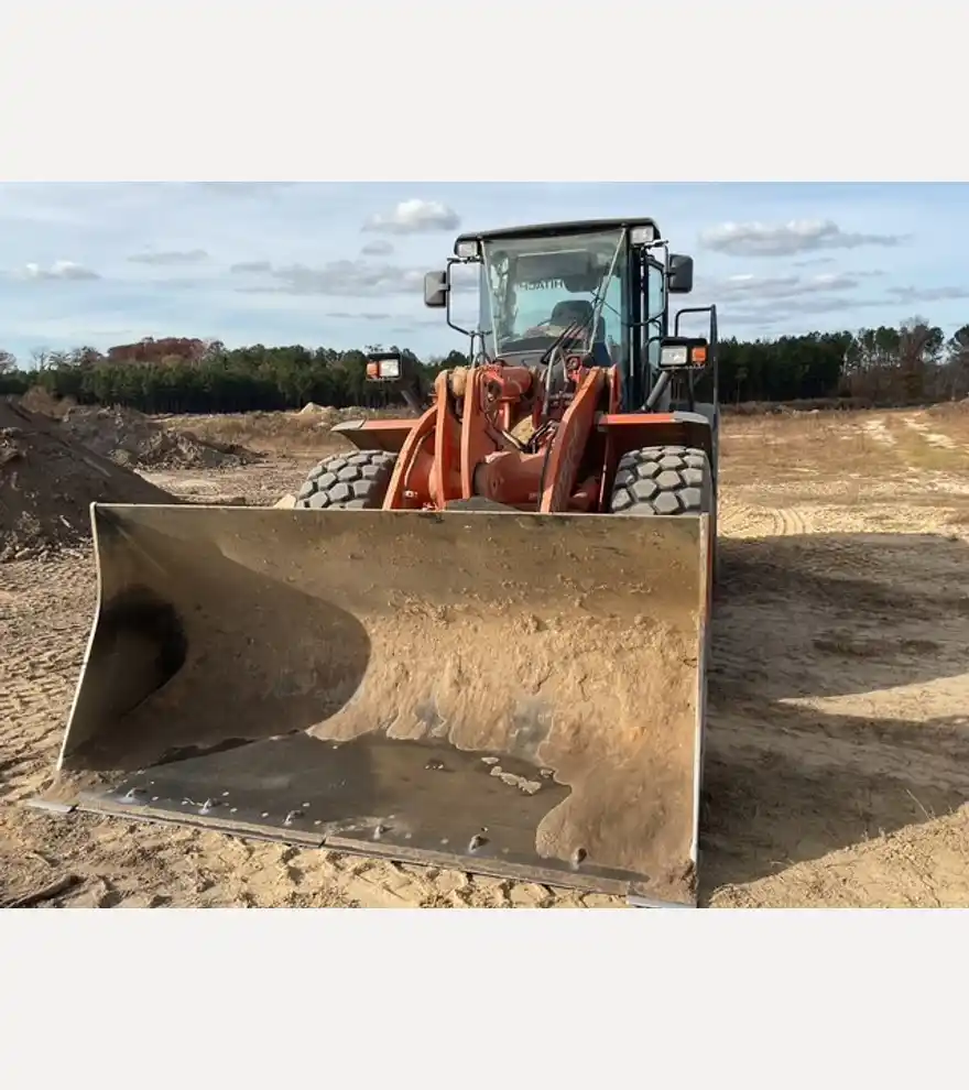 2020 Hitachi ZW220 Wheel Loader - Hitachi Loaders - hitachi-loaders-zw220-wheel-loader-7d0a670d-2.jpg