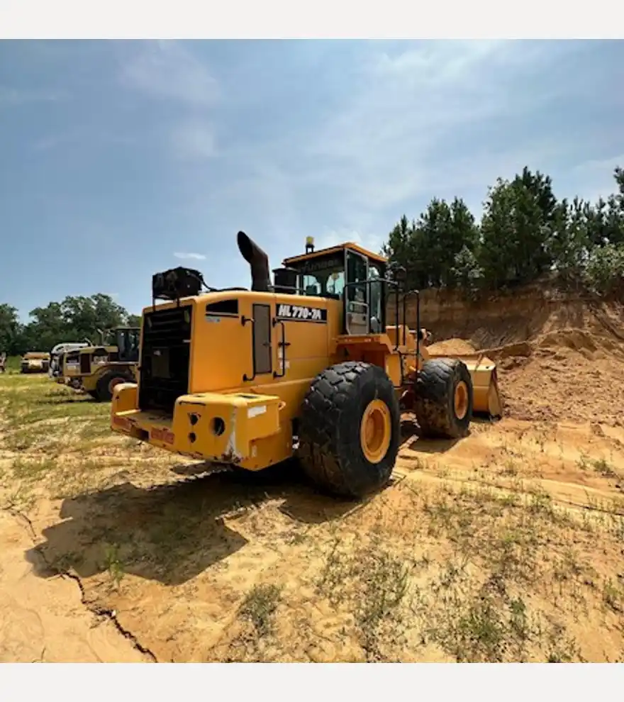 2007 Hyundai HL770-7A Wheel Loader - Hyundai Loaders - hyundai-loaders-hl770-7a-wheel-loader-3e4a34aa-3.jpg