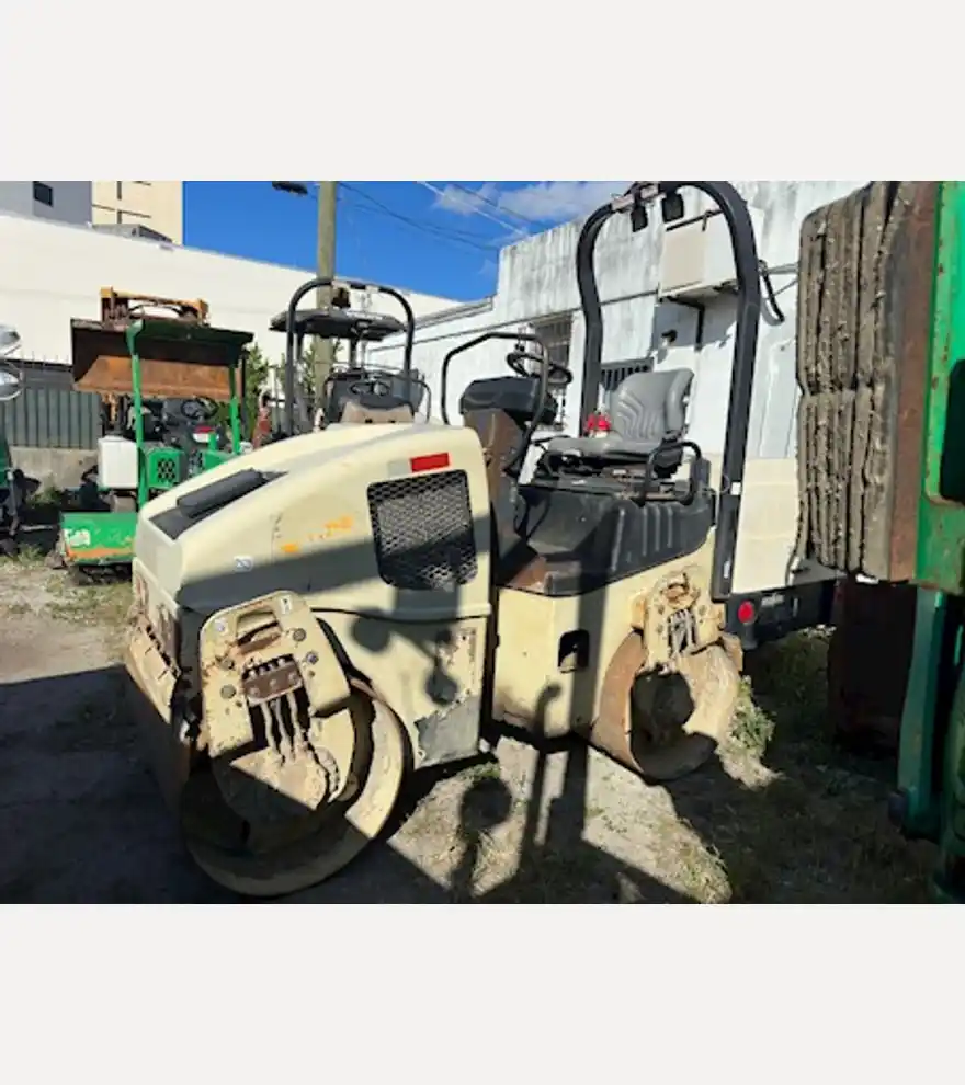 2008 Ingersoll-Rand DD24 Roller - Ingersoll-Rand Compactors - ingersoll-rand-compactors-dd24-roller-a9a18a97-1.jpg