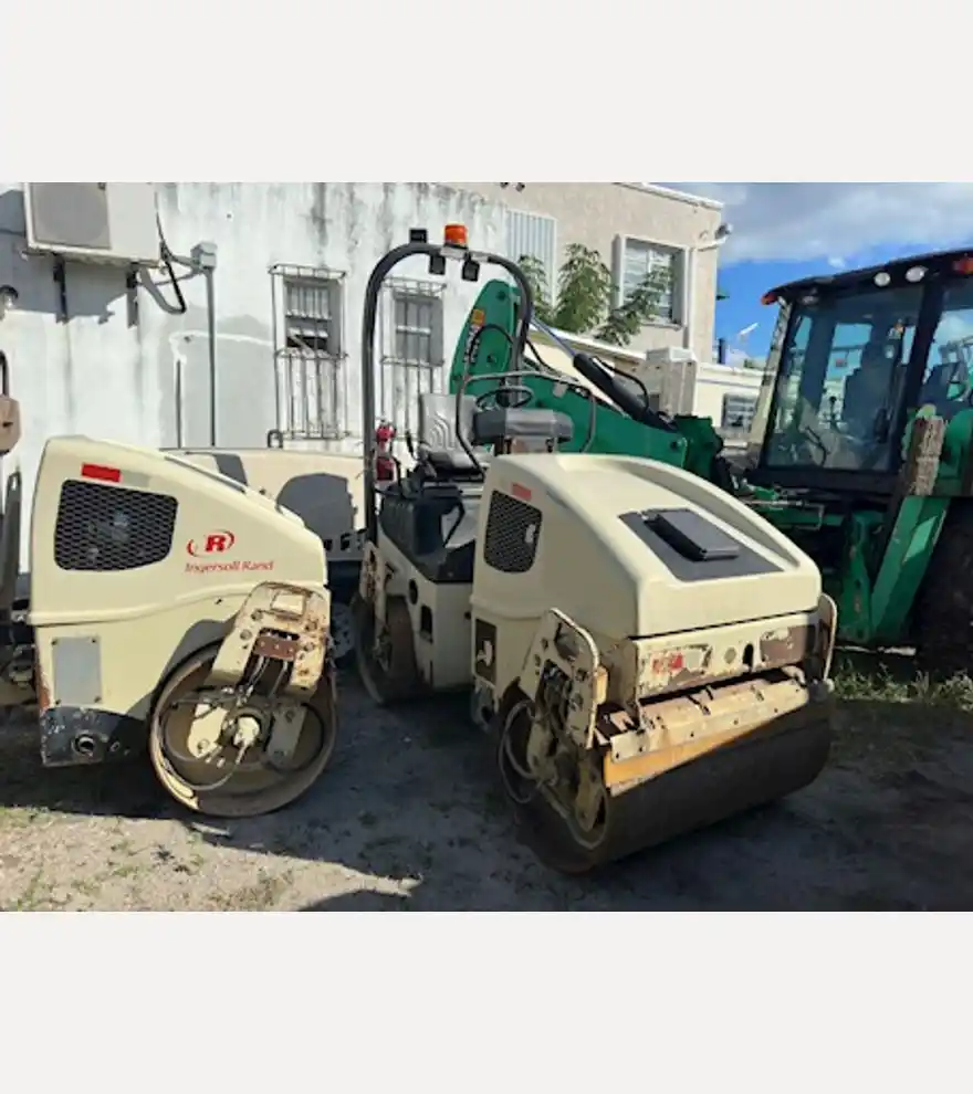 2008 Ingersoll-Rand DD24 Roller - Ingersoll-Rand Compactors - ingersoll-rand-compactors-dd24-roller-a9a18a97-4.jpg