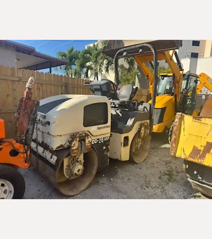 2006 Ingersoll-Rand DD28 Double Drum Roller - Ingersoll-Rand Compactors - ingersoll-rand-compactors-dd28-double-drum-roller-18fdcdc7-1.jpeg