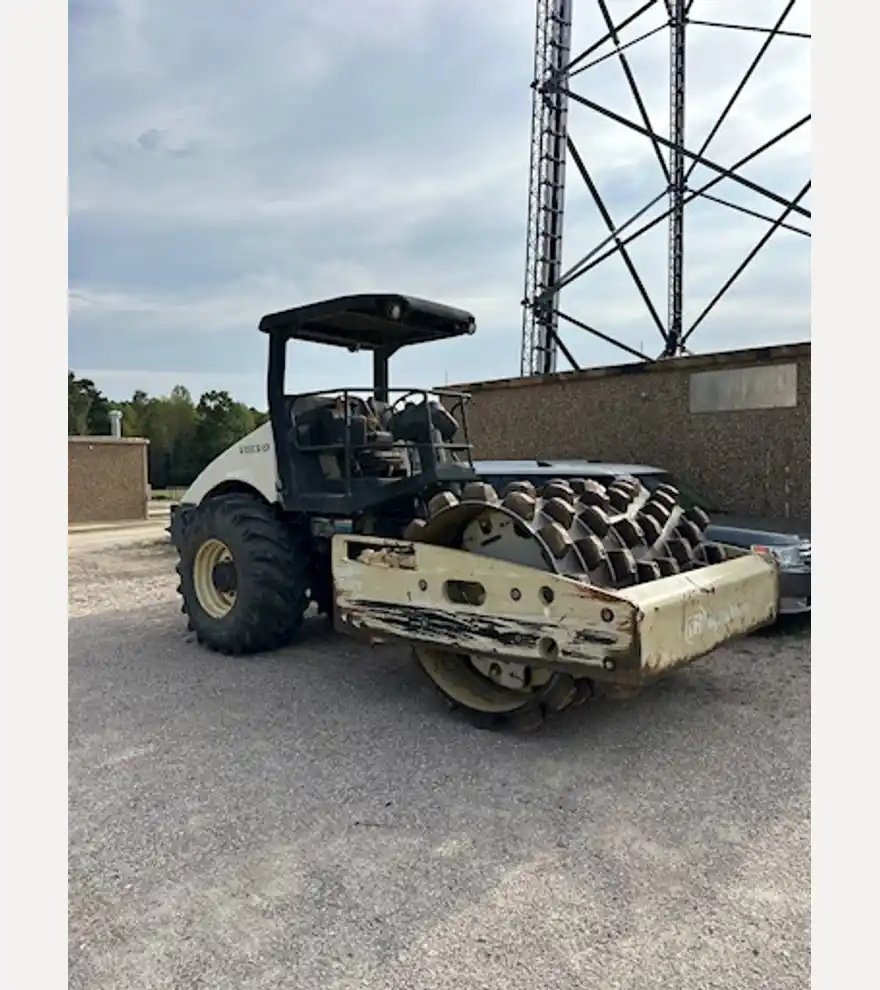 2005 Ingersoll-Rand SD116F TF Pad Foot Roller - Ingersoll-Rand Compactors - ingersoll-rand-compactors-sd116f-tf-pad-foot-roller-66f2f8c6-2.jpg
