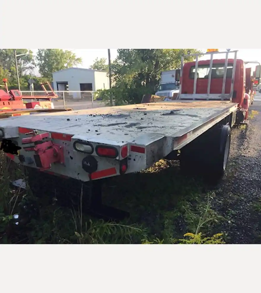 2006 International 4300 Flatbed - International Cab Chassis Trucks - international-cab-chassis-trucks-4300-flatbed-0bf3c15b-6.jpg