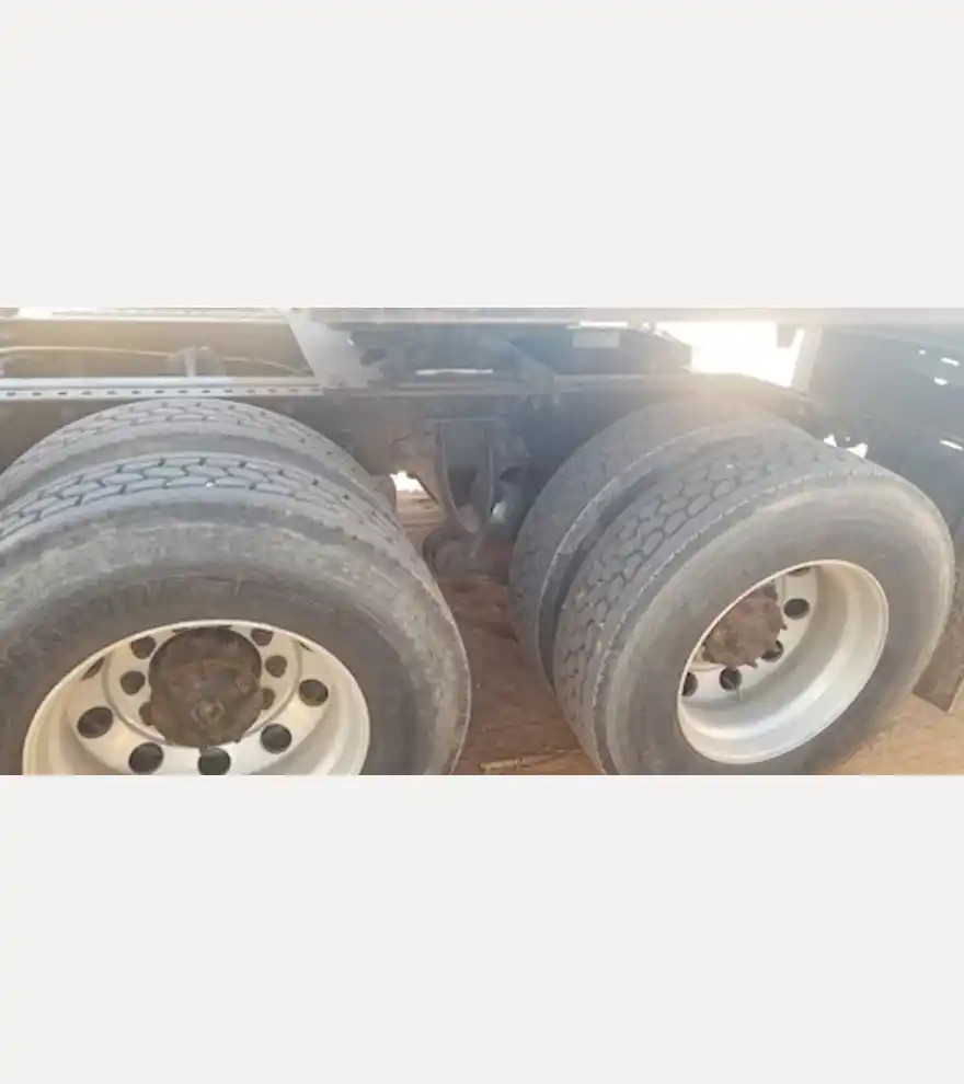 2013 International Prostar+ Sleeper 2744 - International Cab Chassis Trucks - international-cab-chassis-trucks-prostar-sleeper-1744-3040db83-14.jpg