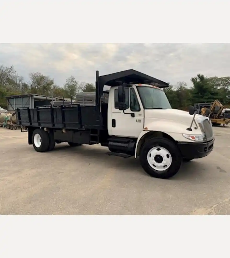 2006 International 4300 - International Dump Trucks - international-dump-trucks-4300-bfaaff5f-3.jpg