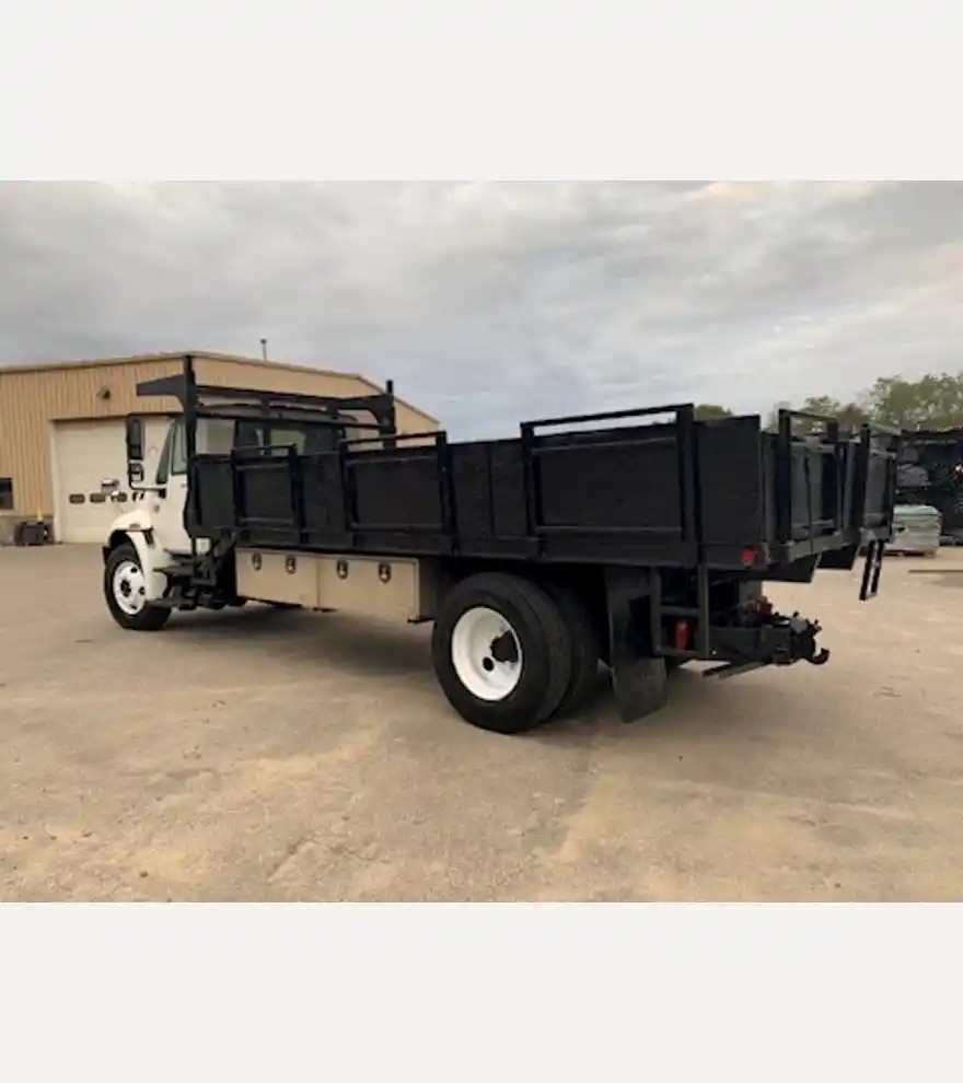 2006 International 4300 - International Dump Trucks - international-dump-trucks-4300-bfaaff5f-6.jpg