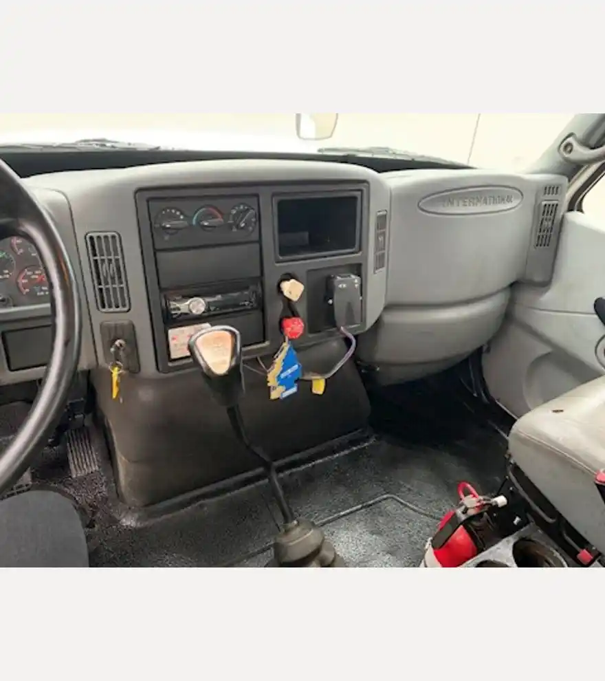 2006 International 4300 - International Dump Trucks - international-dump-trucks-4300-bfaaff5f-9.jpg