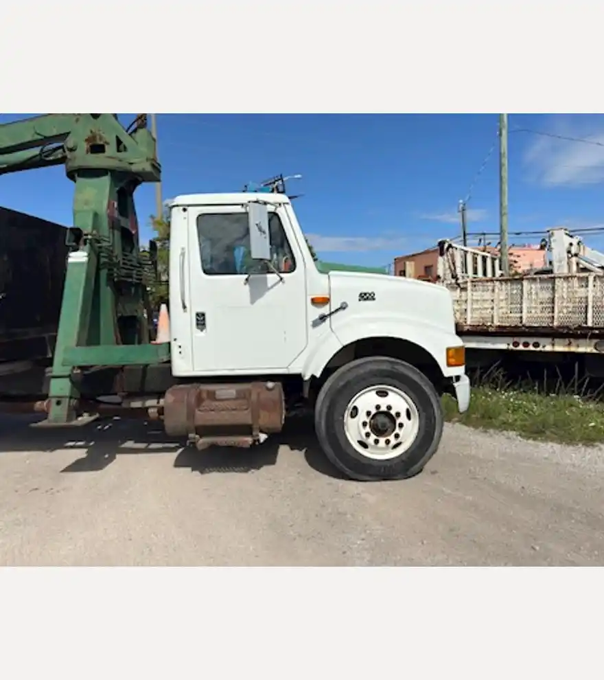 2000 International 4700 Grapple Truck - International Dump Trucks - international-dump-trucks-4700-grapple-truck-1fe27820-2.jpeg