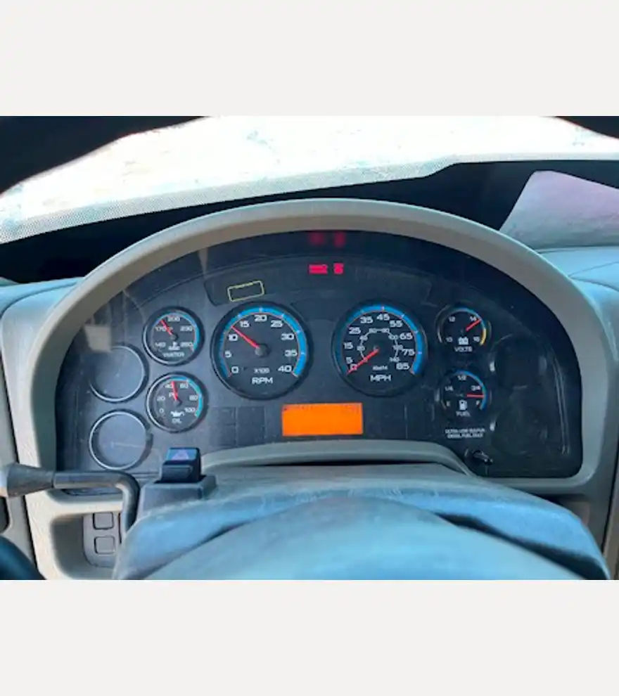 2014 International Terrastar - International Dump Trucks - international-dump-trucks-terrastar-bd9ea6c6-4.jpg