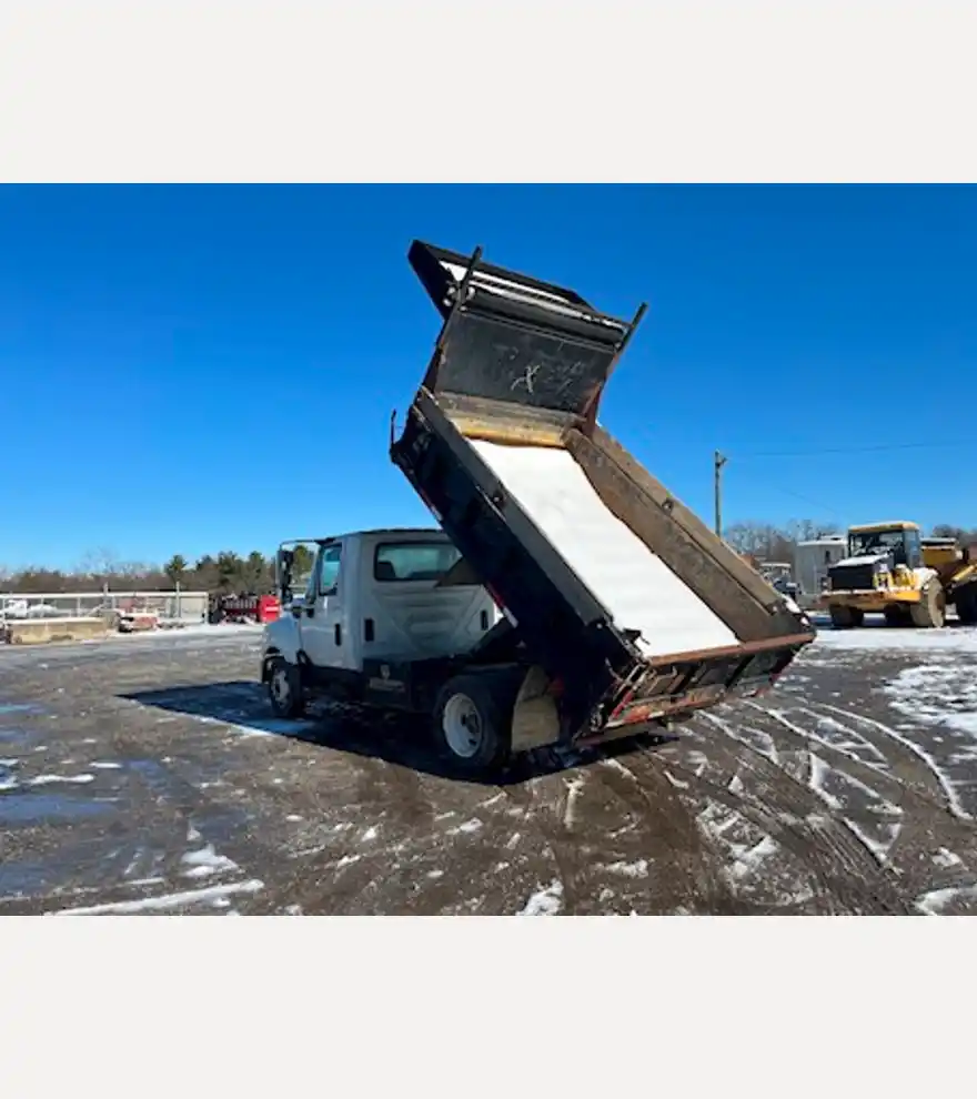 2014 International Terrastar - International Dump Trucks - international-dump-trucks-terrastar-bd9ea6c6-5.jpg