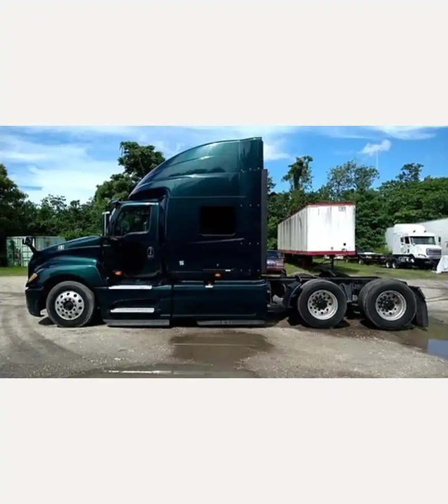2018 International LT - International Freight Trucks - international-freight-trucks-lt-22e4464c-5.jpeg