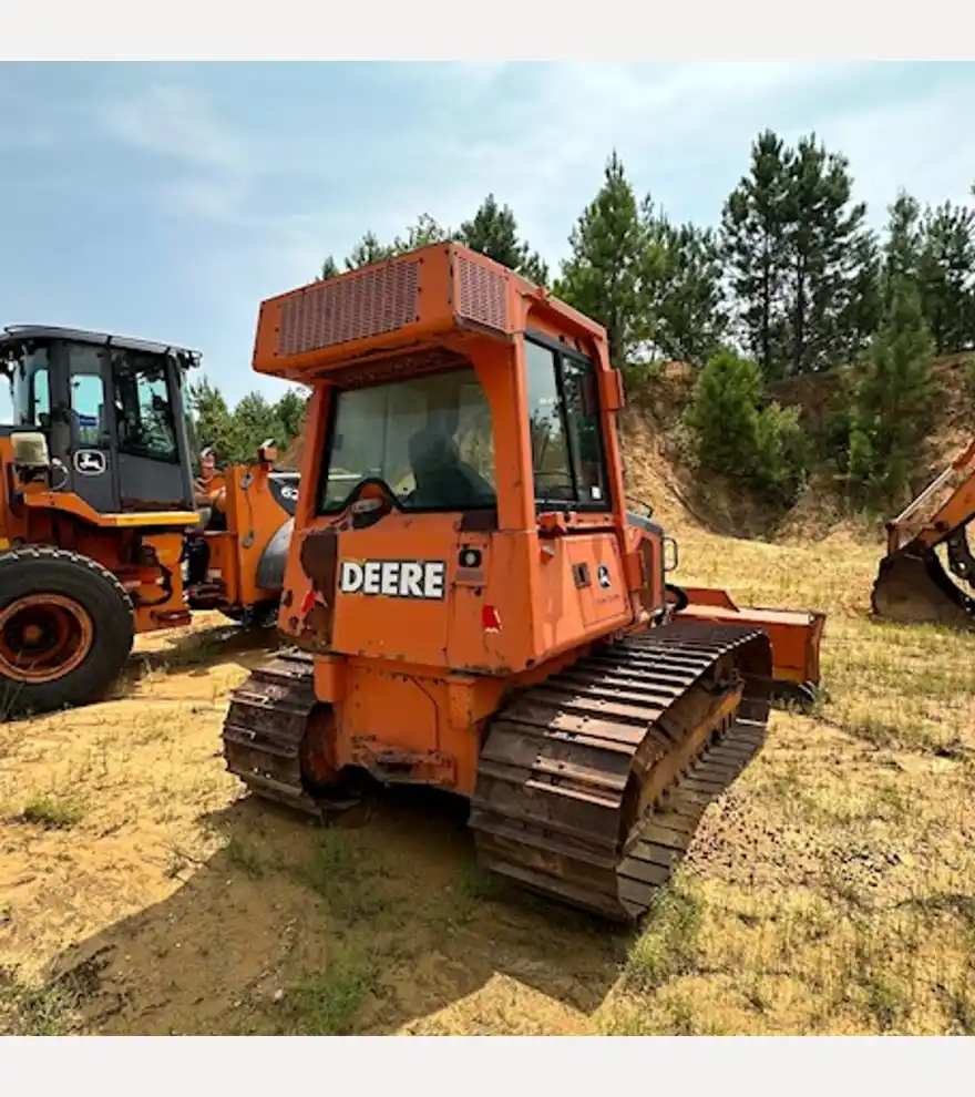 2004 John Deere 450H LGP Dozer - John Deere Bulldozers - john-deere-bulldozers-450h-lgp-dozer-fe38689b-2.jpg