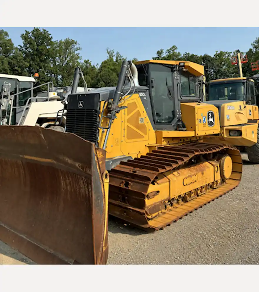 2023 John Deere 850L - John Deere Bulldozers - john-deere-bulldozers-850l-8660ea91-1.png