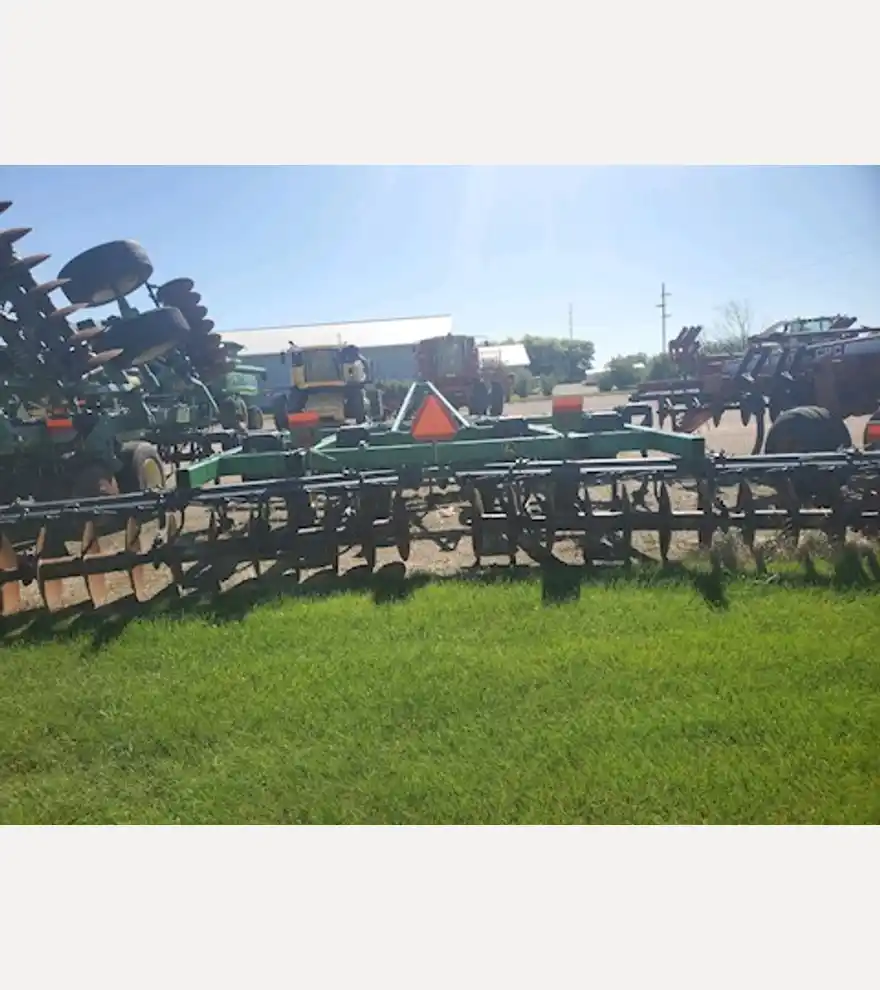 2004 John Deere 512 - John Deere Disc, Tine & Tillage - john-deere-disc-tine-tillage-512-3620185c-4.jpg
