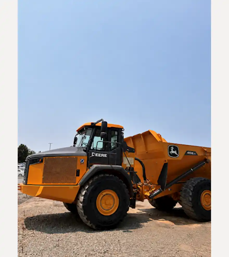 2022 John Deere 410E-II - John Deere Dump Trucks - john-deere-dump-trucks-410e-ii-8beade21-3.png