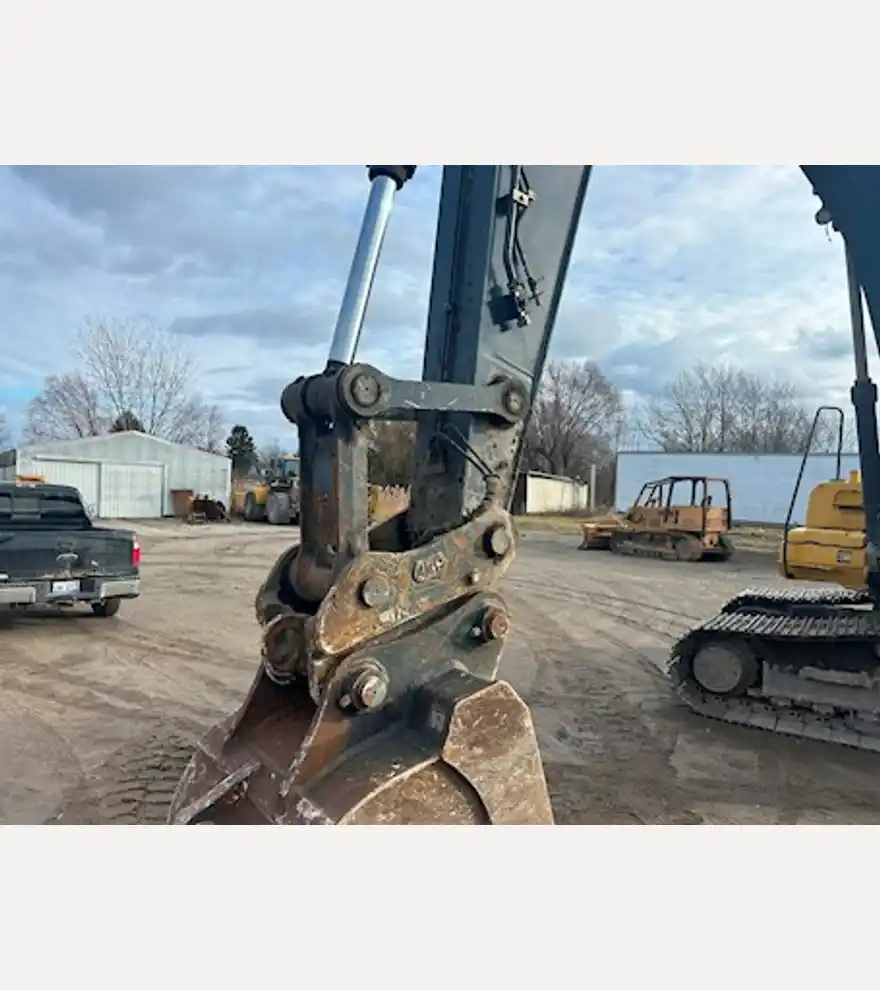 2012 John Deere 350G Excavator - John Deere Excavators - john-deere-excavators-350g-excavator-5d54e450-2.JPEG