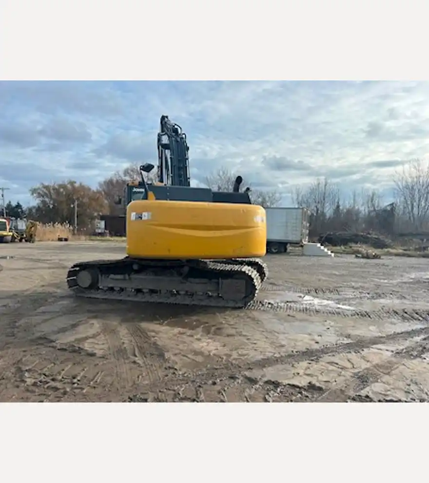 2012 John Deere 350G Excavator - John Deere Excavators - john-deere-excavators-350g-excavator-5d54e450-4.JPEG