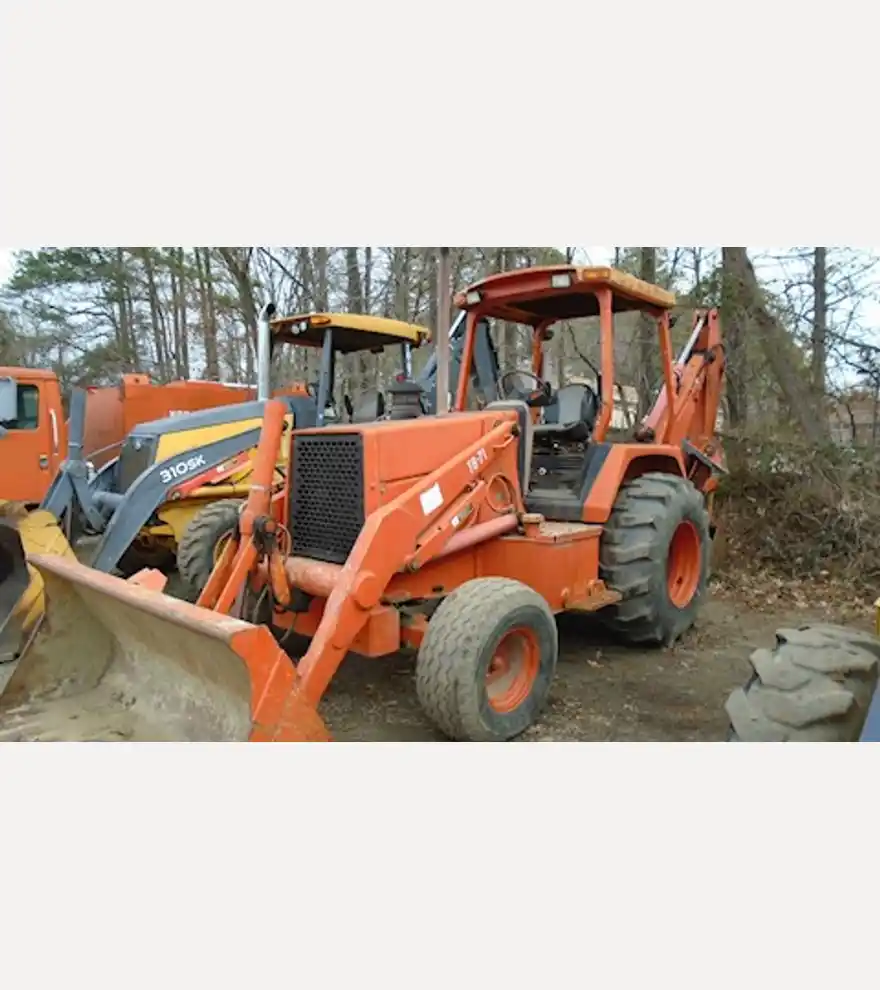 1995 John Deere 410D Loader Backhoe - John Deere Loader Backhoes - john-deere-loader-backhoes-410d-loader-backhoe-949dc037-1.JPG