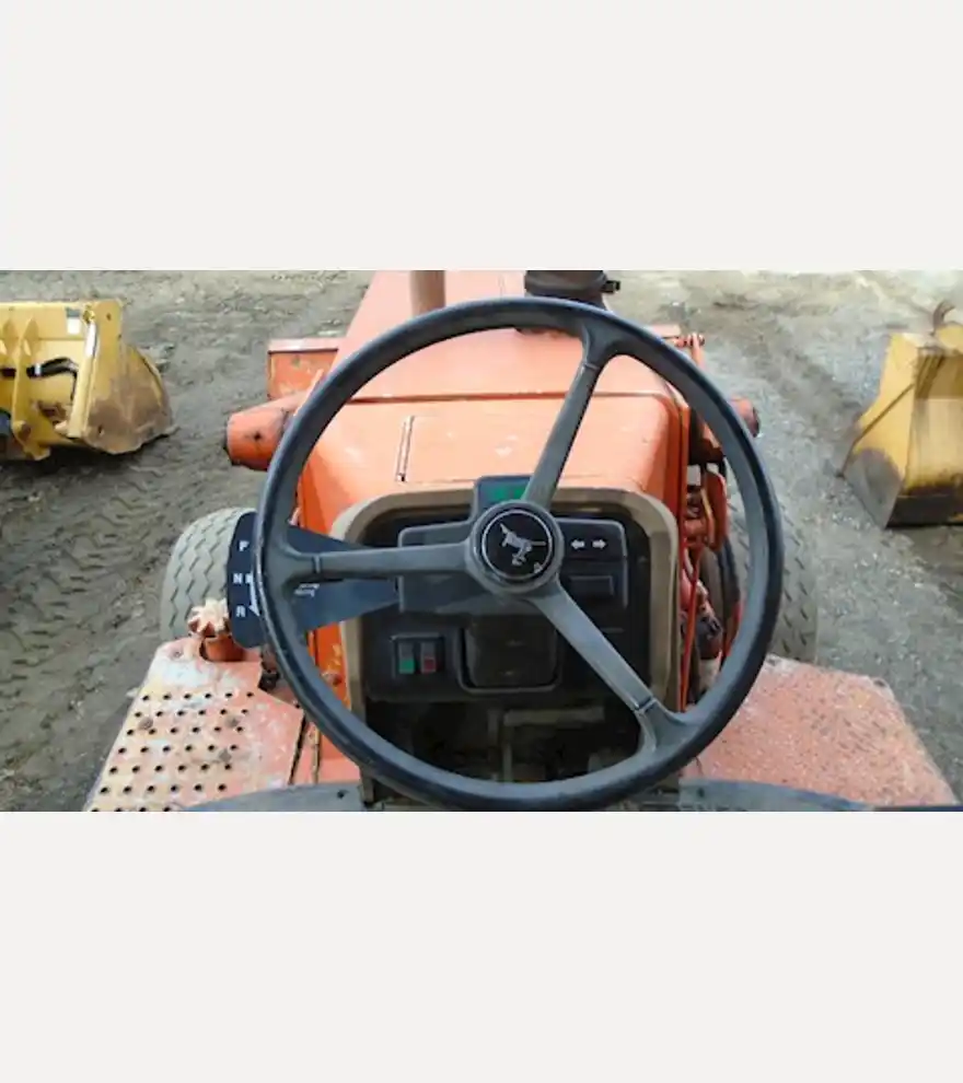 1995 John Deere 410D Loader Backhoe - John Deere Loader Backhoes - john-deere-loader-backhoes-410d-loader-backhoe-949dc037-13.JPG