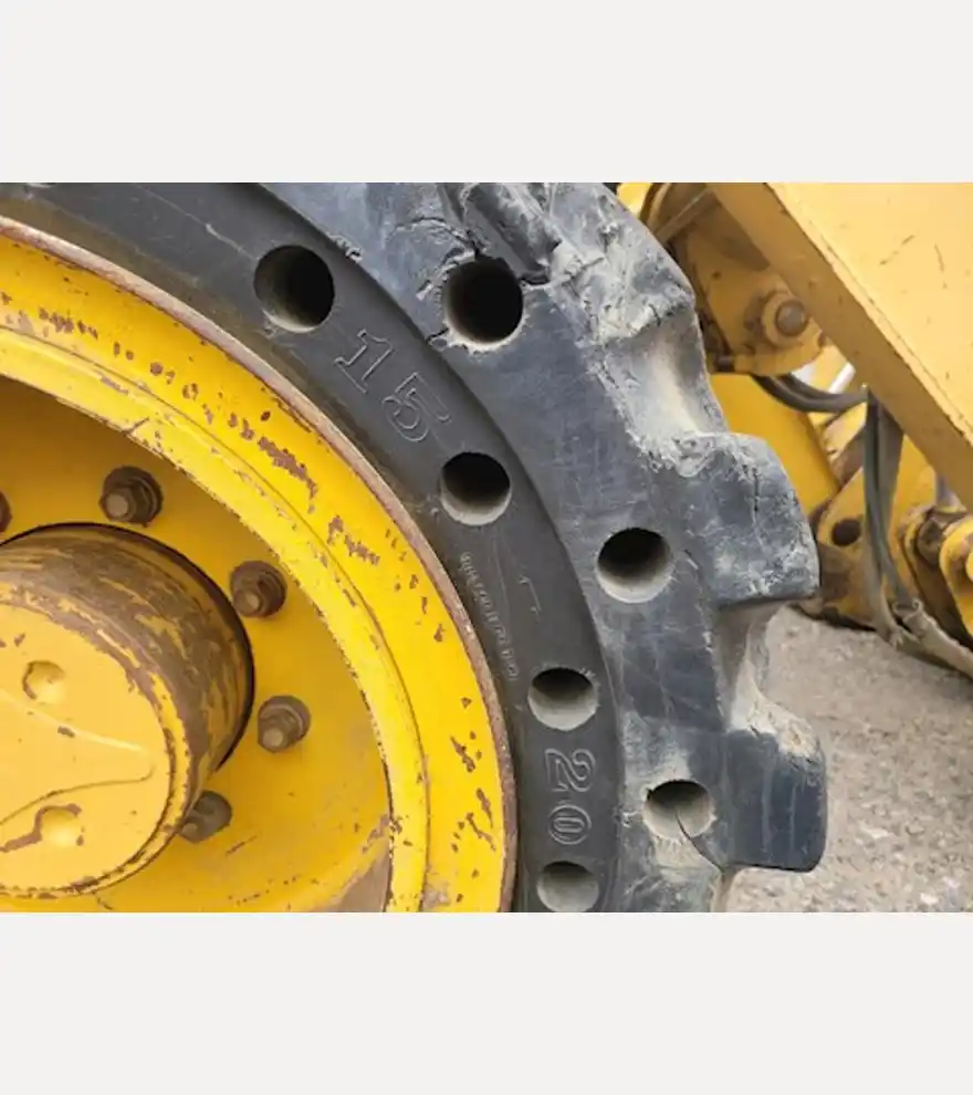 2004 John Deere 710 - John Deere Loader Backhoes - john-deere-loader-backhoes-710-9027cc38-8.jpg