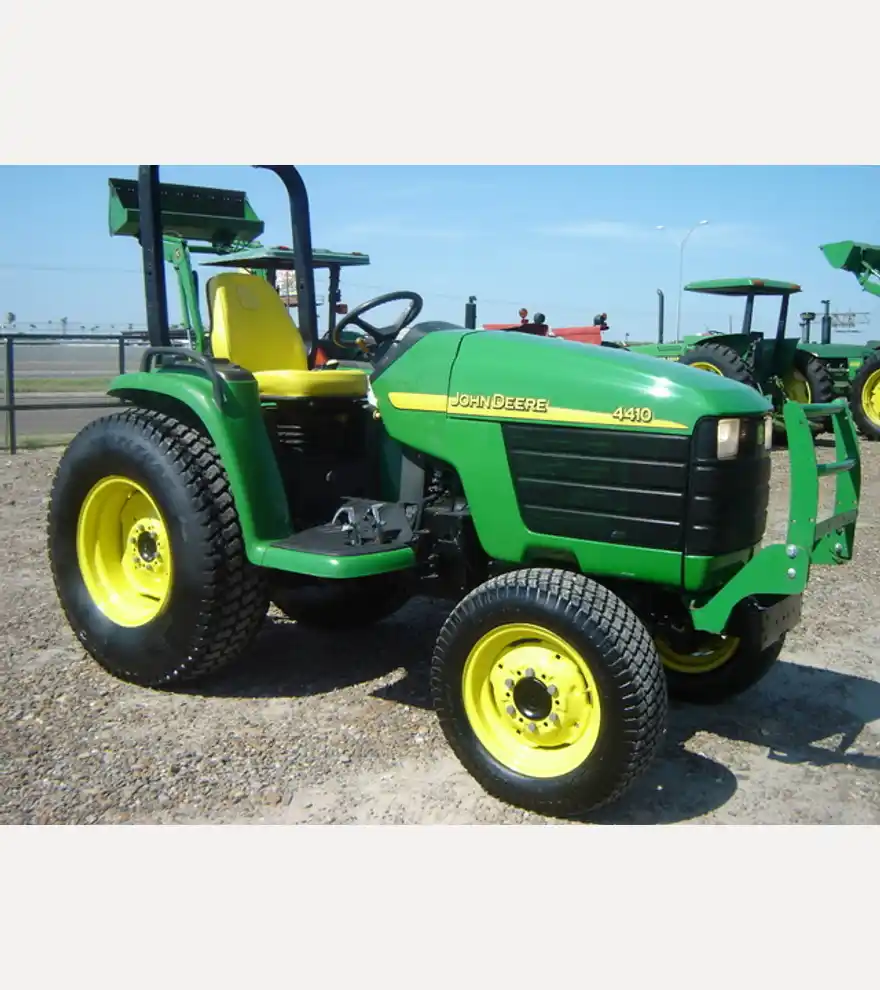  John Deere 4410 - John Deere Tractors - john-deere-tractors-4410-28563326-5.JPG